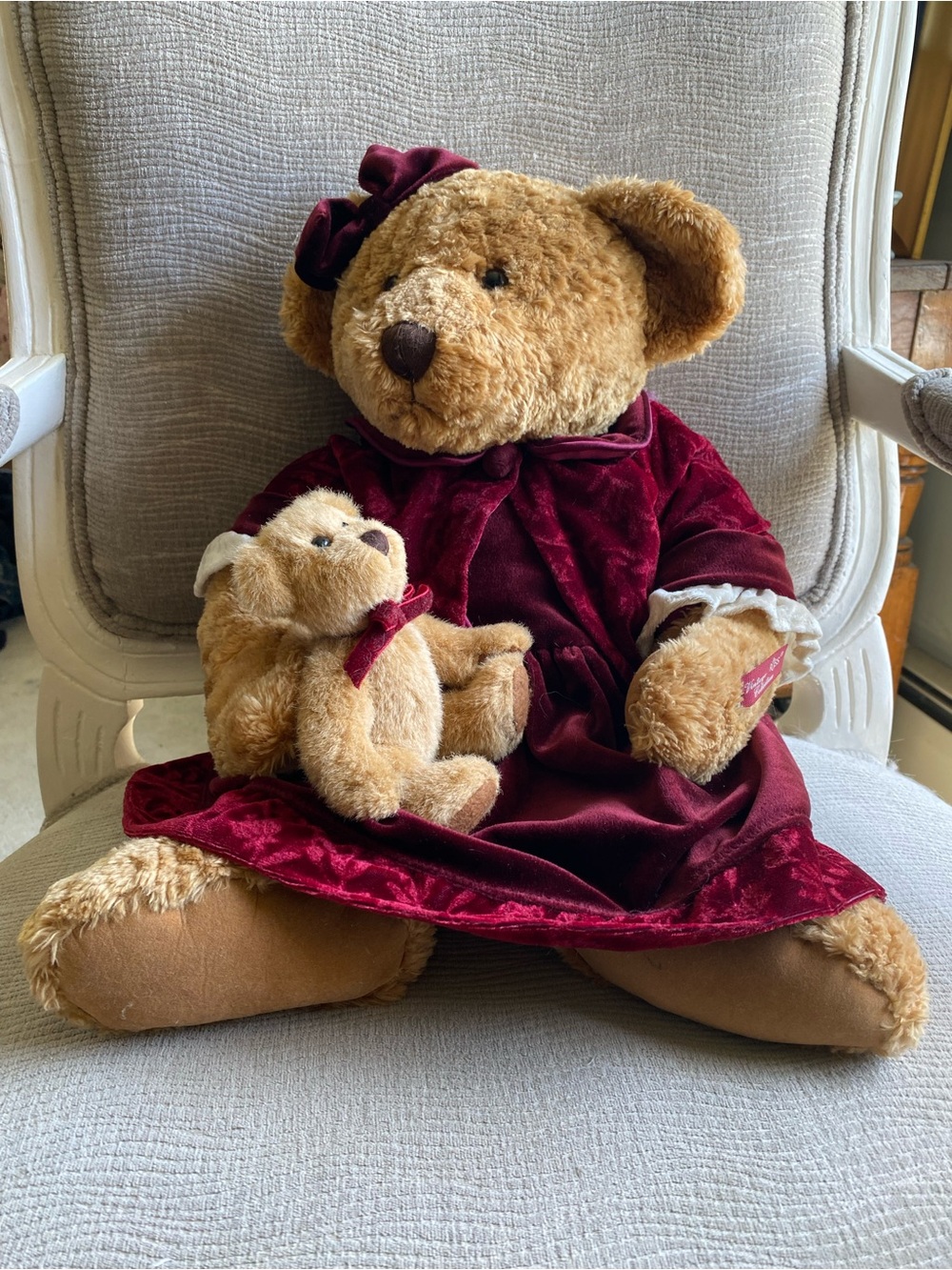 Russ Vintage Collection Lady Victoria with Baby in Burgundy Velvet Outfits